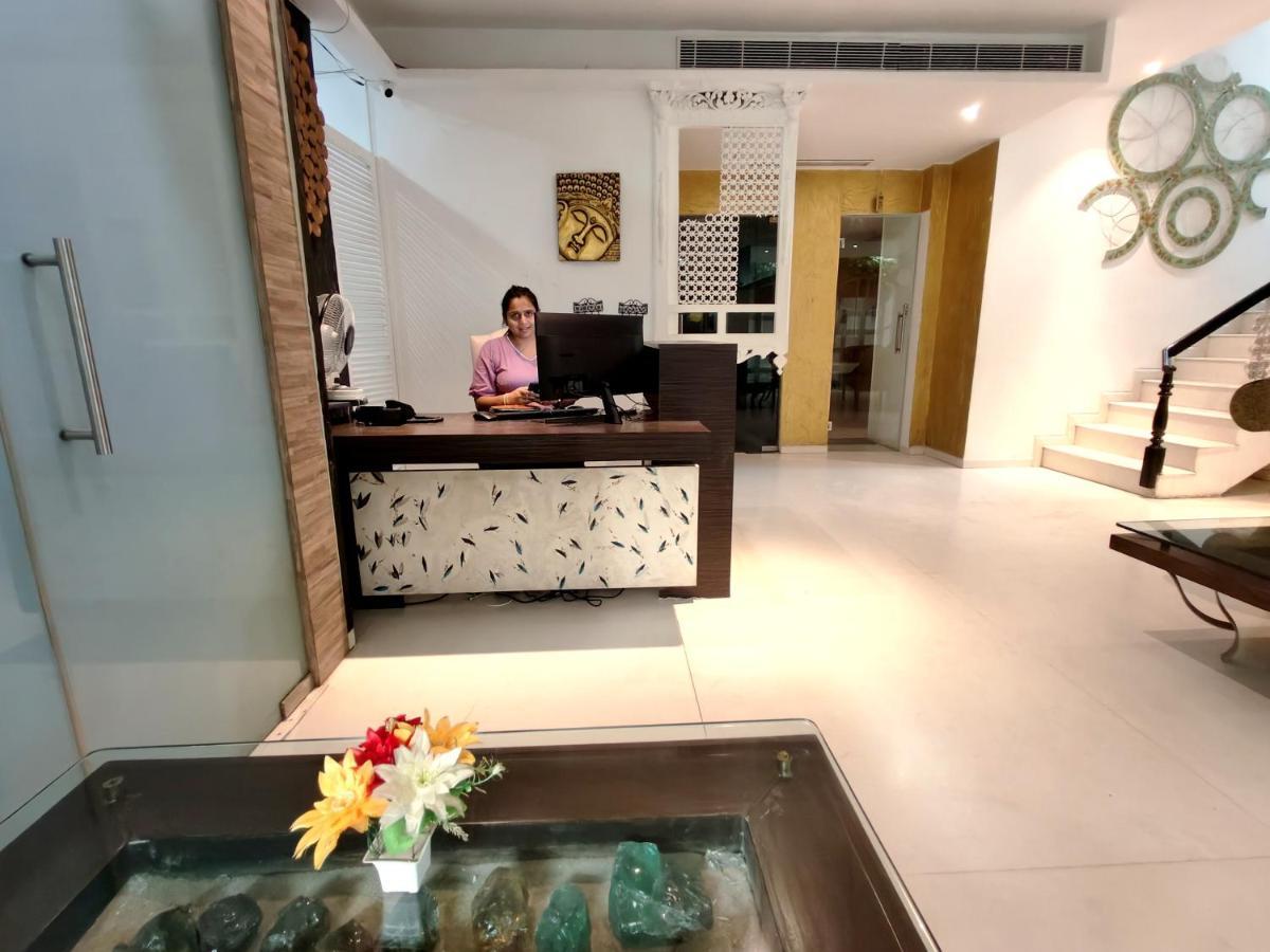 ואדודרה The Sky Imperial Hotel Yahvi מראה חיצוני תמונה