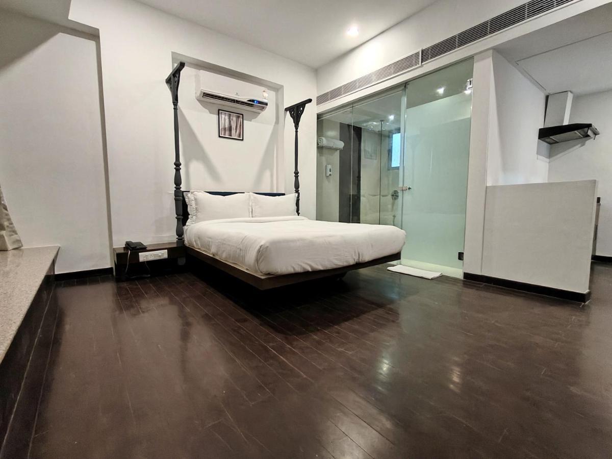ואדודרה The Sky Imperial Hotel Yahvi מראה חיצוני תמונה